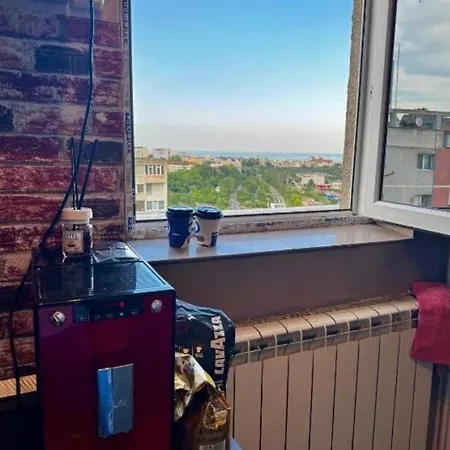 3 Rooms, Constanta