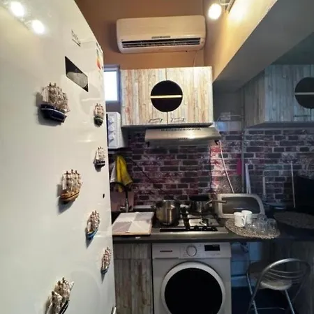 3 Rooms,