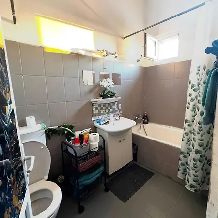 Apartment 3 Rooms,